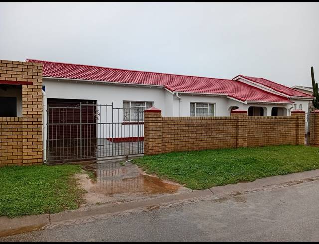 3 BEDROOM HOUSE FOR SALE IN KWANOBUHLE